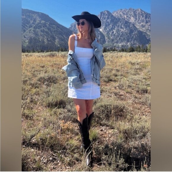 Reformation Dresses & Skirts - Reformation Elana Linen Dress in White